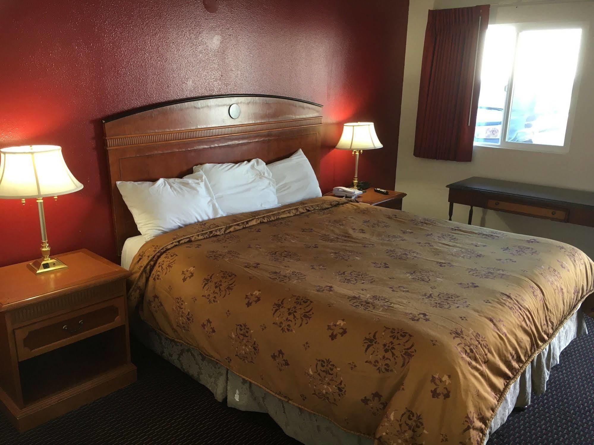 American Inn - Grover Beach - Pismo Beach Motel