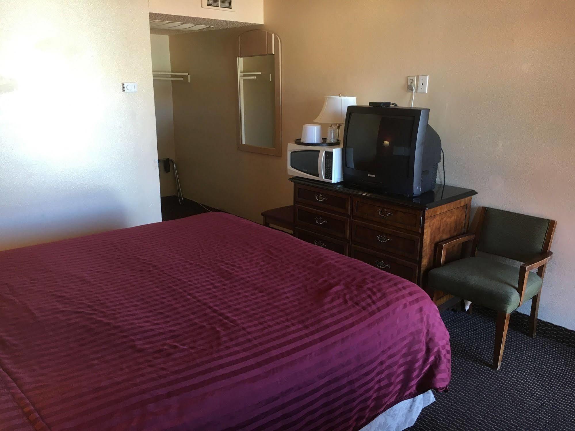 American Inn - Grover Beach - Pismo Beach 2*